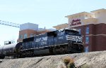 NS 6903 leads train E25 towards Glenwood Yard